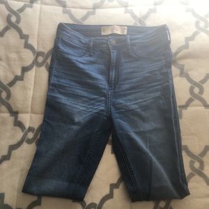 HOLLISTER skinny jeans